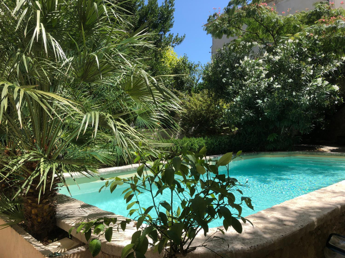 Others 5, MAISON LUBERON, Vaucluse