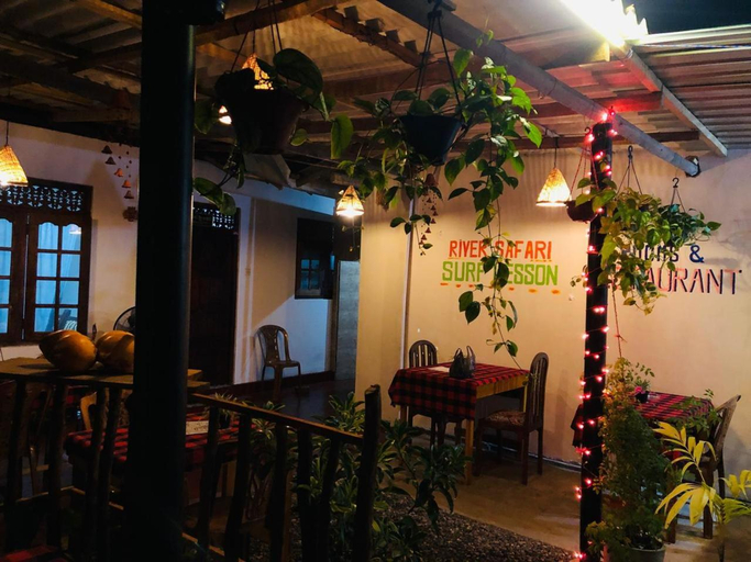 Food & Drinks 4, The Universe, Weligama