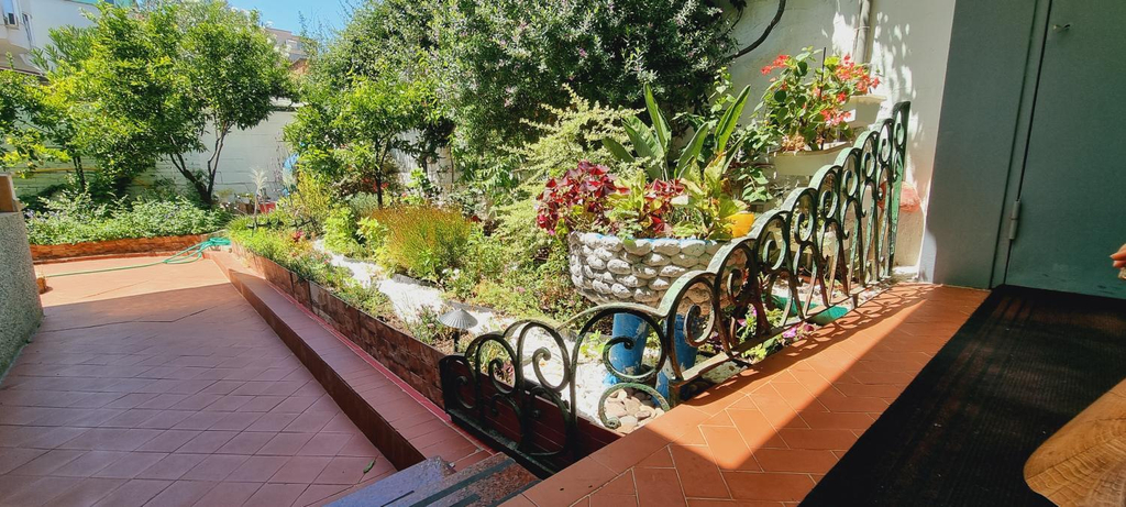 Others 3, Garden Guest House, Tiranës