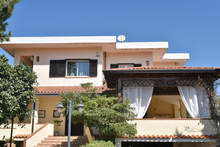 Others 3, Villa Tina, Salerno
