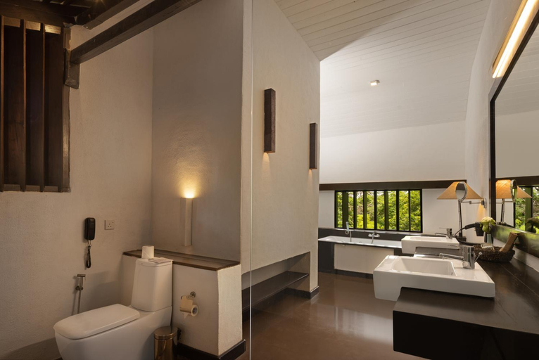 Bathroom 5, SIGIRIYA JUNGLES, Dambulla