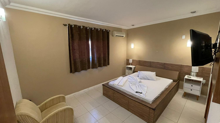 Others 4, Lovely Motel - 7,5km do Santuario Nacional, Roseira