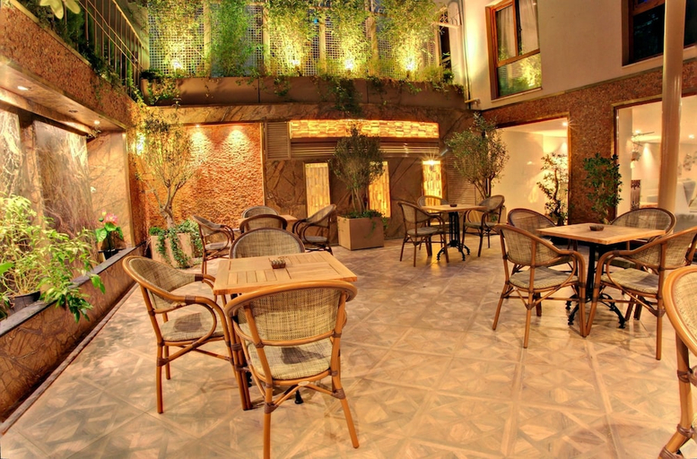 Food & Drinks 5, Grand Hotel de Pera, Beyoğlu