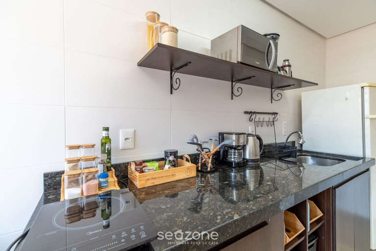 Private kitchen 5, Charming Studio Just 200m From the Beach - Pmo0404, Floriniapolis