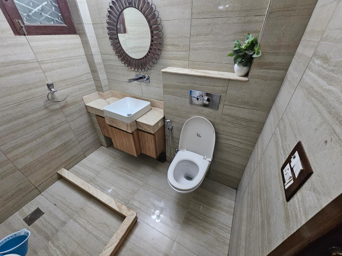 Bathroom 4, DEER PARK LUXURY HOMESTAY (Safdarjang Enclave), Delhi