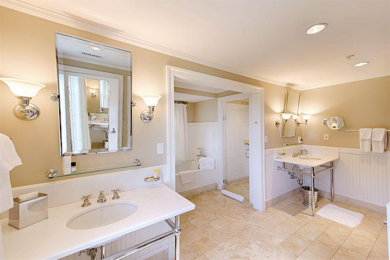 Bathroom, Inn at Perry Cabin, Talbot