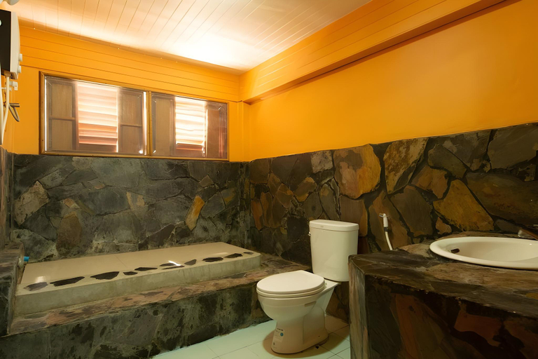 Bathroom, Railay Hilltop, Mueang Krabi