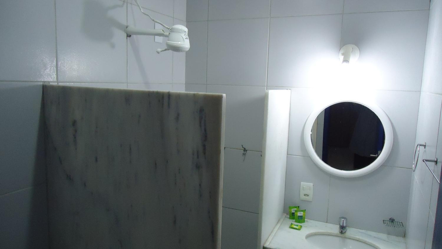 Bathroom, Hotel Praia do Futuro, Fortaleza