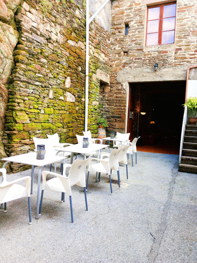 Food & Drinks 5, Albergue San Lazaro, Lugo