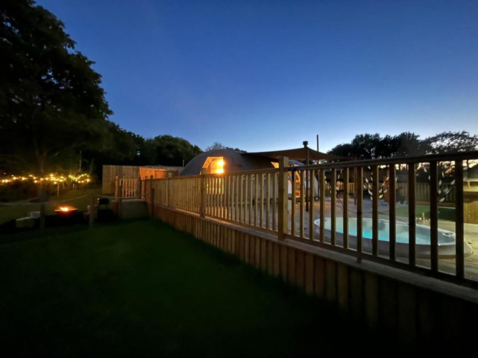 Sport & Beauty 4, Moonlight Tent, Pembrokeshire