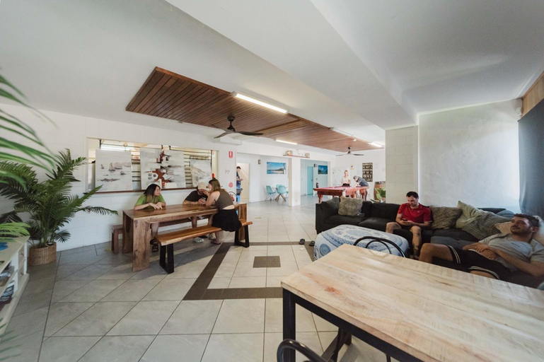 Others 3, Seaside Lodge -18-35 International Backpacker Hostel, North Ward-Castle Hill