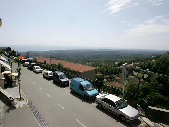 Public Area, A Balamata, Haute-Corse