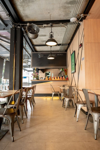 Food & Drinks, Sanae'town House, Muang Chiang Mai
