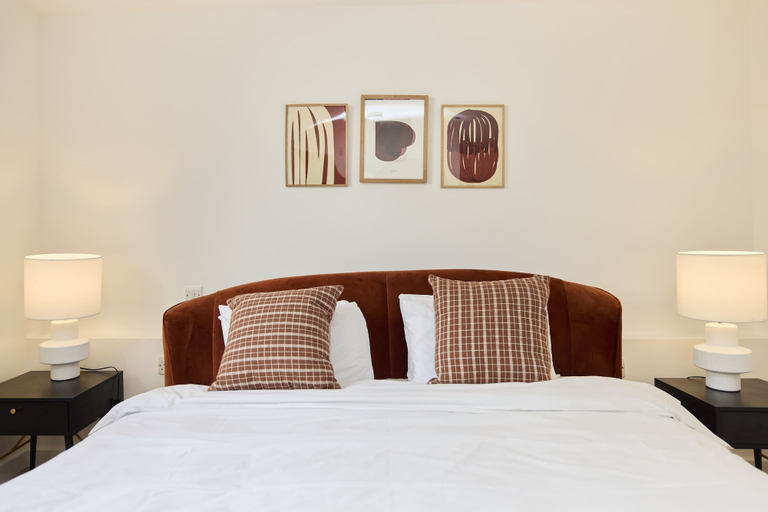 Room 2, Southwest London Stay, London