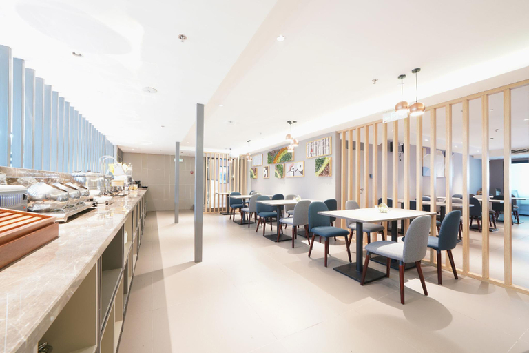 Food & Drinks 5, Home Inn Hangzhou East Railway Station West Square Xinfeng Road, Hangzhou