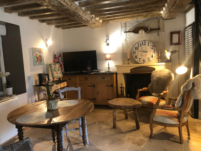 Others 3, l'atelier de Sophie, Calvados