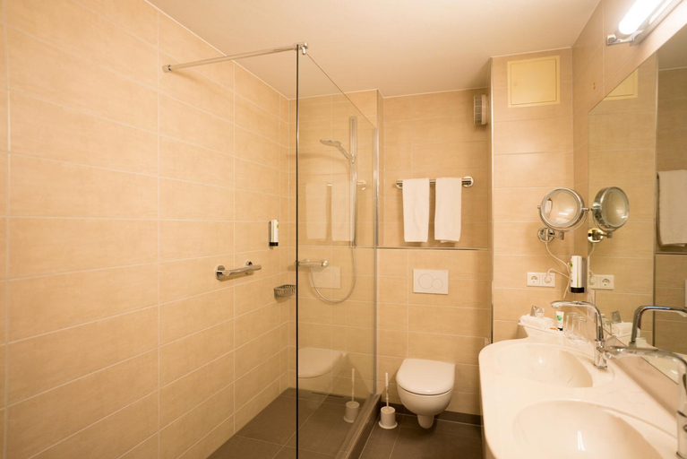 Bathroom 4, Hotel Fulda Mitte, Fulda