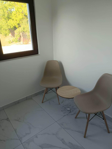 Others 2, Casa Venus, Sanmartin