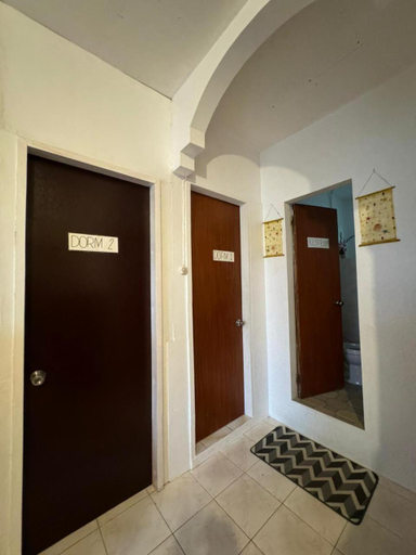 Others 3, Island Vibes Hostel, Moalboal