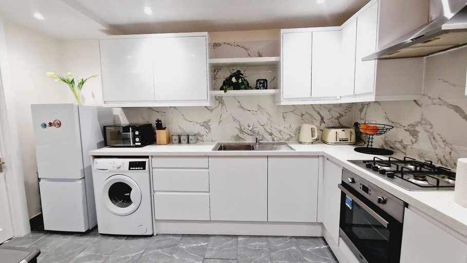 Others 2, Cosy Home near Central London, Thurrock