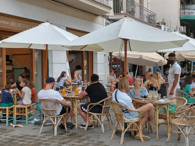 Food & Drinks, Barceloneta Suites Apartments Beach, Barcelona
