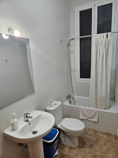 Others 2, Hostal Miralva, Madrid