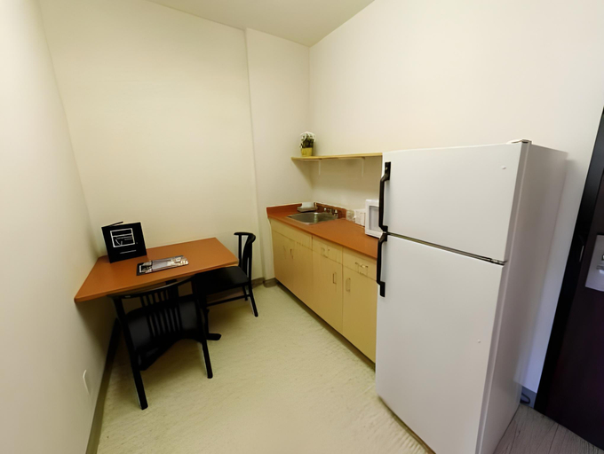 Others 5, Residence & Conference Centre - Oakville, Halton