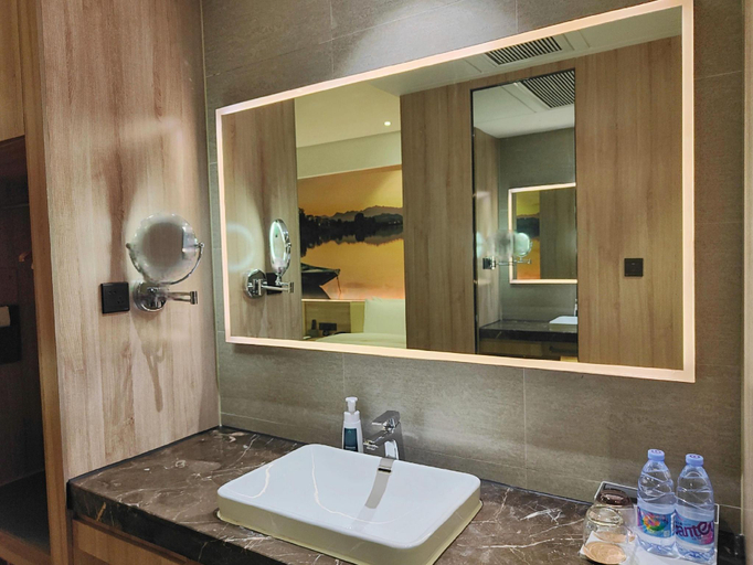Bathroom 4, Atour Hotel Hangzhou Xiaoshan People's Square, Hangzhou