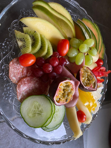 Food & Drinks 4, B&B Bland ormbunkar och rosor, Falkenberg