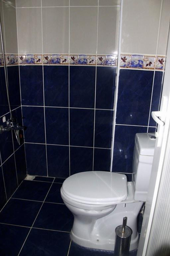 Bathroom 3, Yavuz Hotel, Fatih