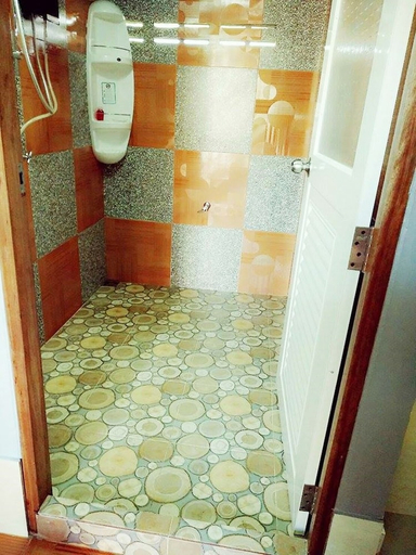 Bathroom 3, Popular Lanta Resort, Ko Lanta