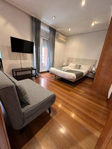 Others 4, Apartamentos Madrid Atocha, Madrid