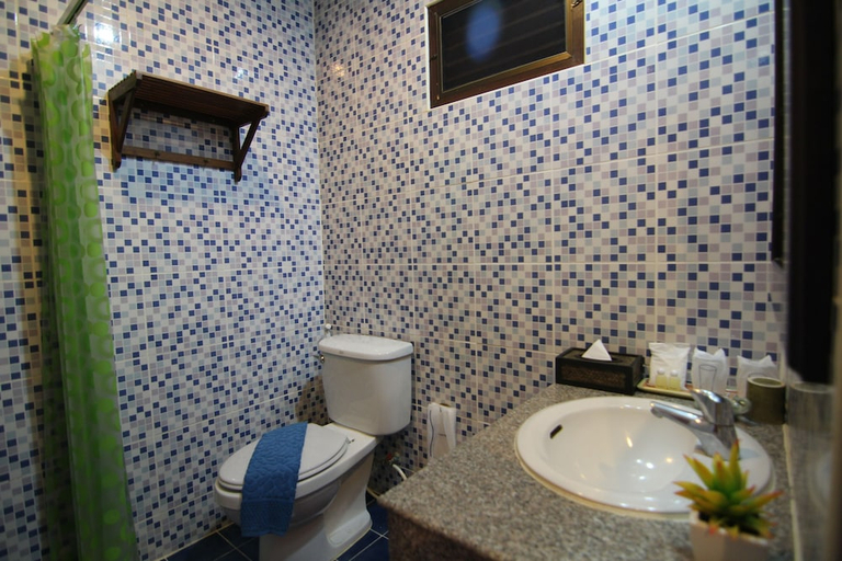 Bathroom 4, Chiangmai Thai House, Muang Chiang Mai