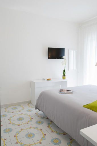 Bedroom 3, San Francesco, Napoli
