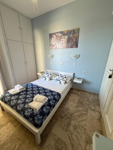 Others 5, Andy’s apartments, Crete