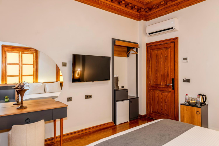 Bedroom 3, Elmira Pera Hotel & Spa - Special Class, Beyoğlu