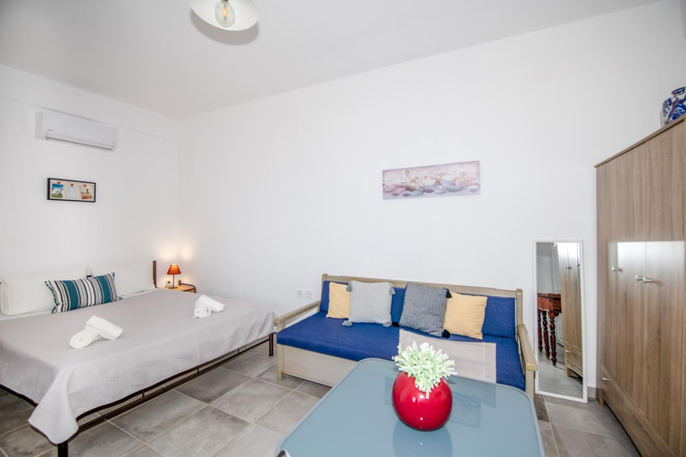 Others 4, George Sunset Rooms, South Aegean