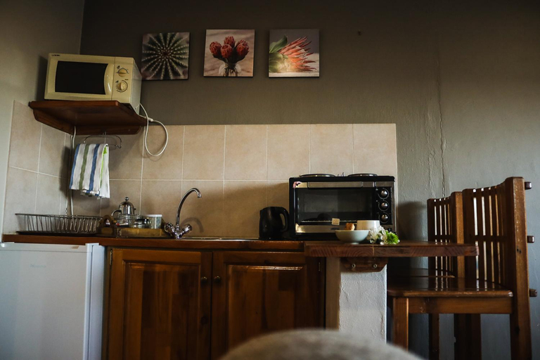 Others 4, Fraaiuitsig, Sisonke
