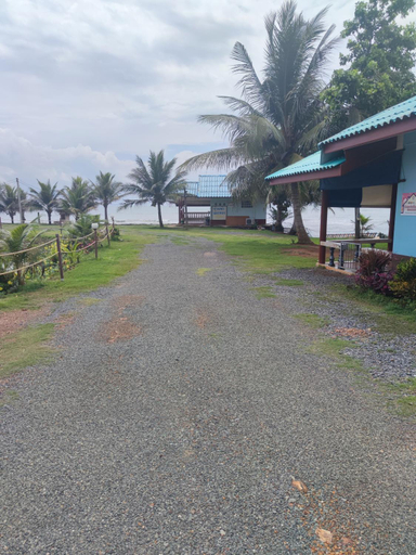Others 4, chuttong resort, Laem Ngop