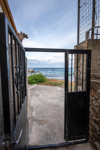 Others 5, Camara Mani, Peloponnese