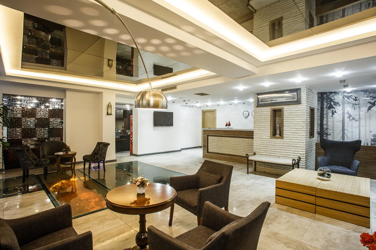 Public Area 3, P. Galata Boutique Hotel, Beyoğlu