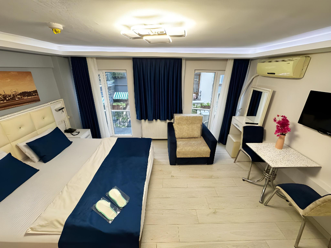 Bedroom 2, Taksim Istiklal Suites, Beyoğlu