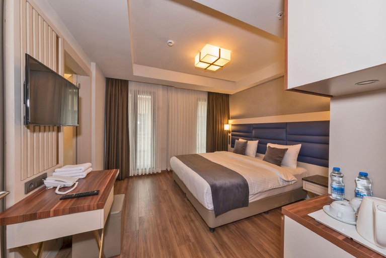 Bedroom 2, Golden Royal Hotel, Fatih