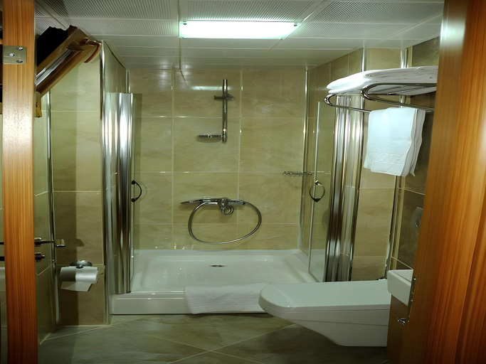 Bathroom 5, Alfa Hotel, Fatih