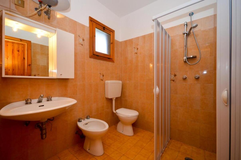 Bathroom, Villaggio Loriana, Venezia