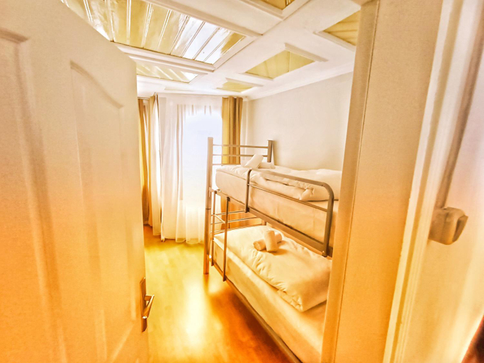 Others 4, Taksim History Wooden Hostel, Beyoğlu