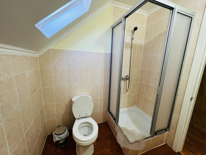 Bathroom 4, Hostal Piedra Santa, Malleco