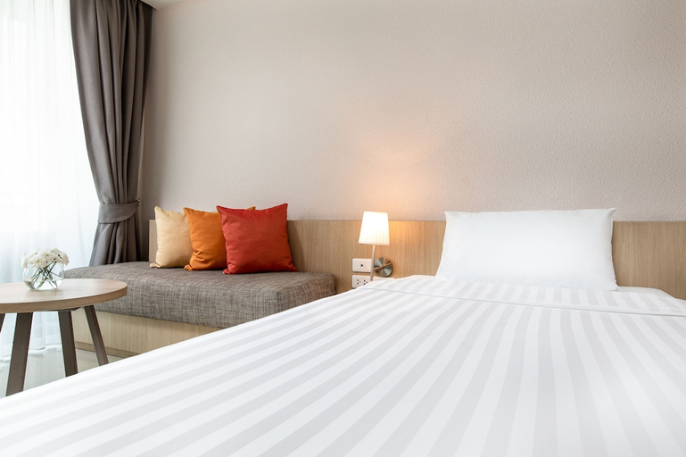 Bedroom 3, Prima Hotel Pattaya, Pattaya