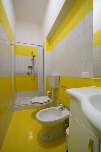 Bathroom 5, Affittacamere Arcobaleno, Trapani