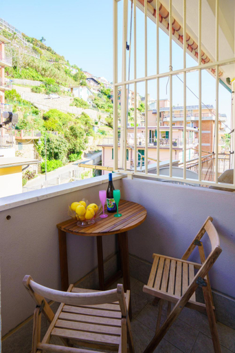 Others 3, Home, La Spezia